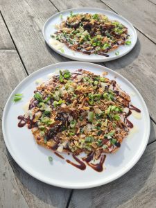Okinomiyaki Japanse pannenkoek