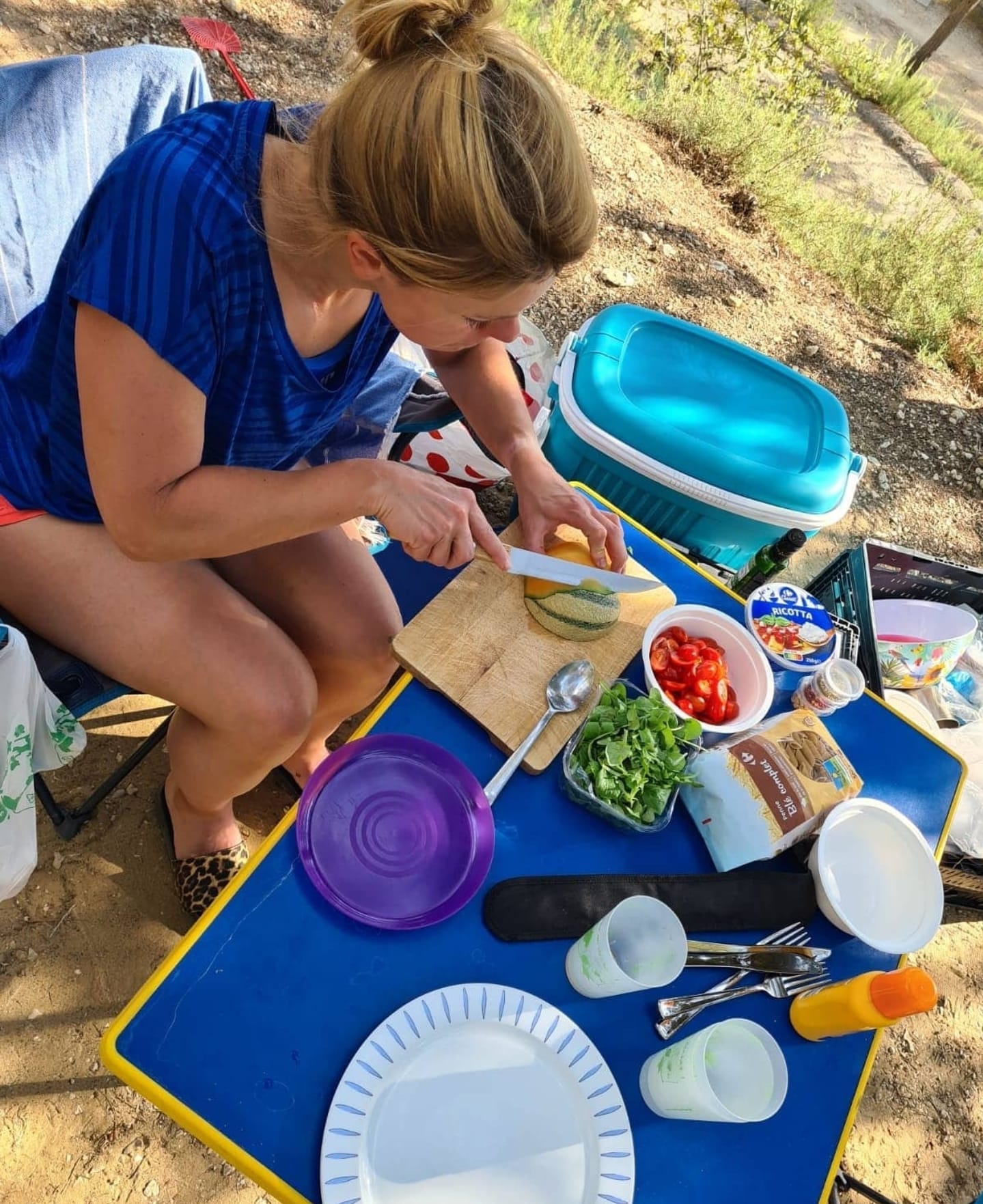 camping pasta koken pastasalade picknicken
